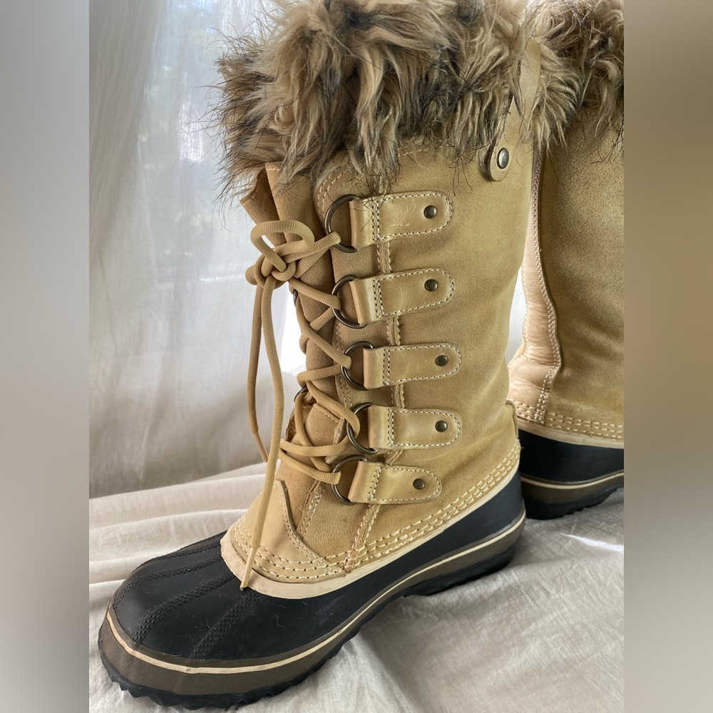 Sorel Joan of Arctic Boots Leather- Size 7